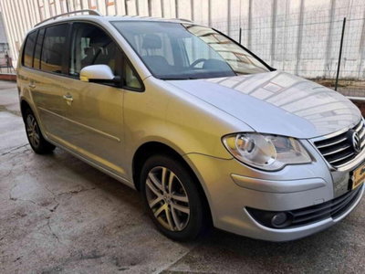 Volkswagen Touran 16V TDI Highline (3)