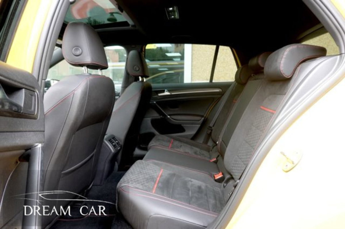Volkswagen Golf 2.0 tsi GTI MT Ultimate 245cv (11)