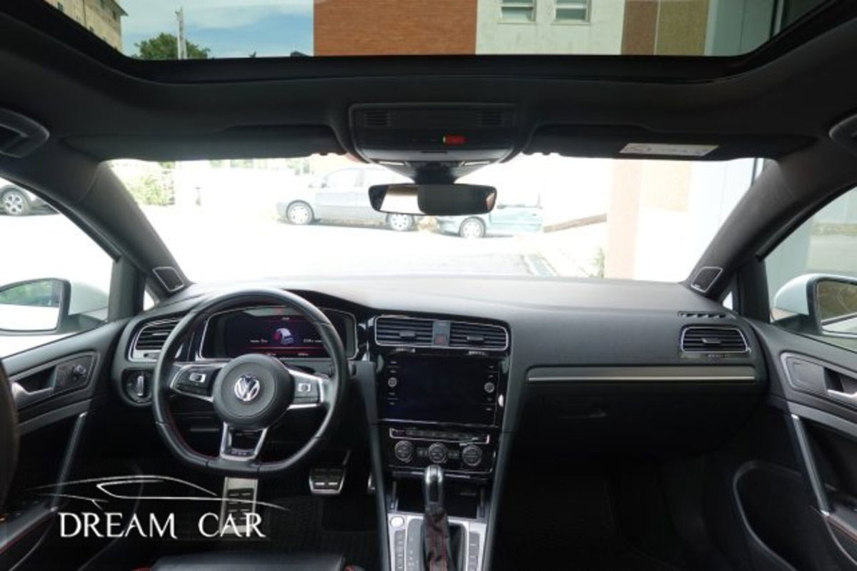 Volkswagen Golf GTI Performance 2.0 245 CV TSI DSG 5p. BMT (13)