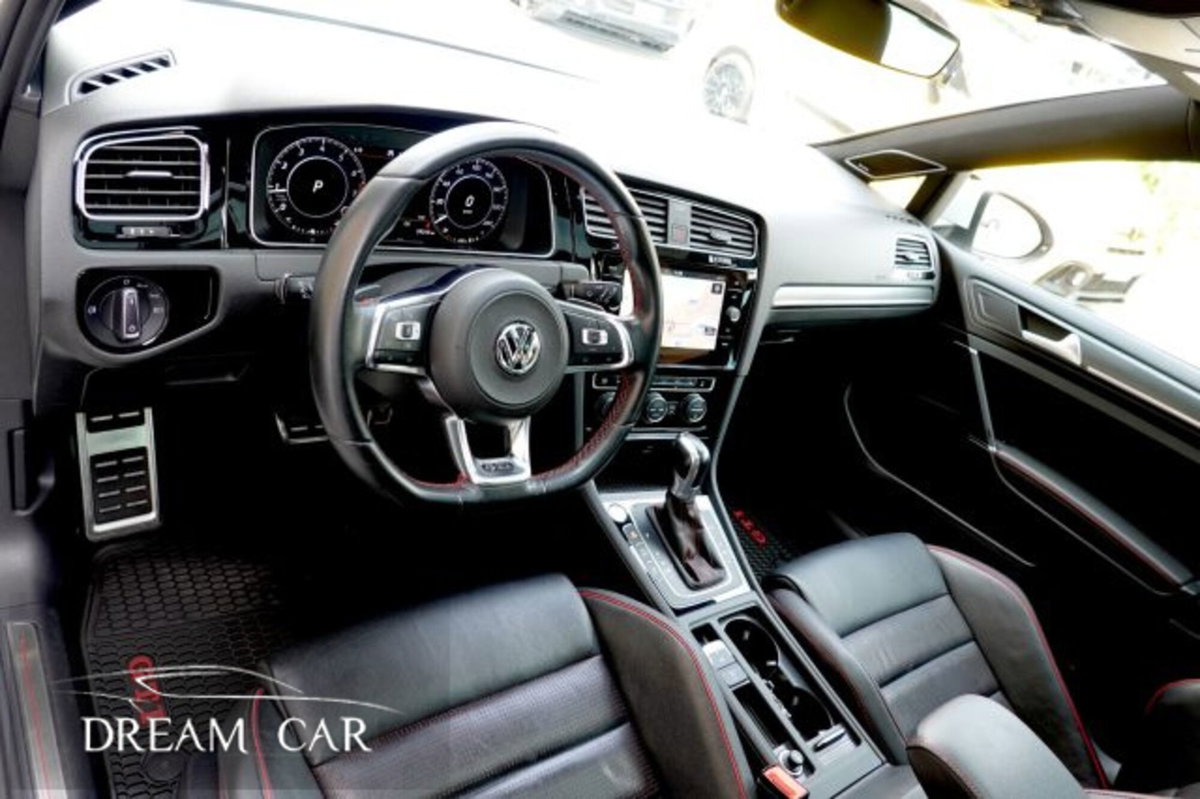 Volkswagen Golf GTI Performance 2.0 245 CV TSI DSG 5p. BMT (20)