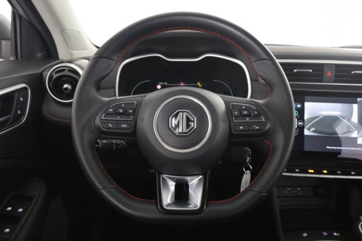 Mg ZS ZS 1.5 Luxury (5)