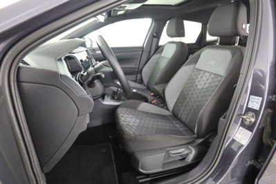 Volkswagen Taigo 1.0 tsi R-Line 115cv (2)
