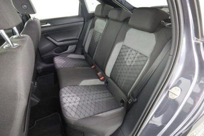 Volkswagen Taigo 1.0 tsi R-Line 115cv (3)