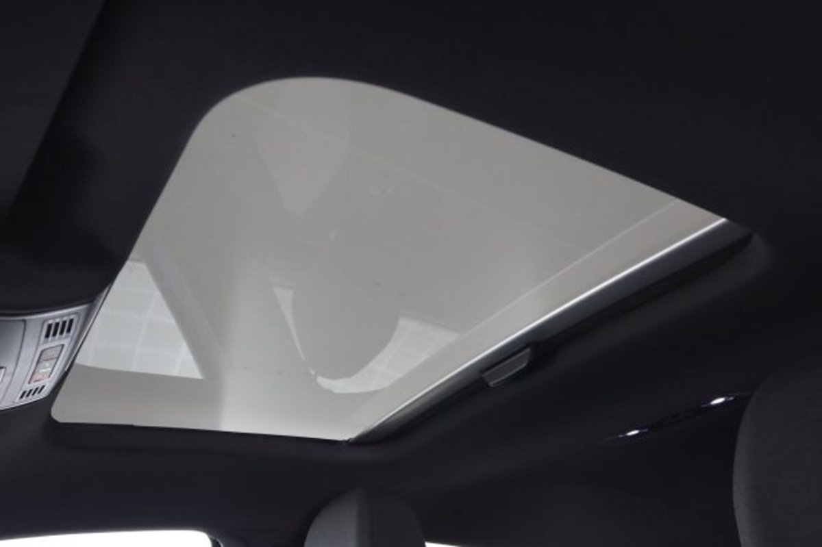 Volkswagen Taigo 1.0 tsi R-Line 115cv (13)