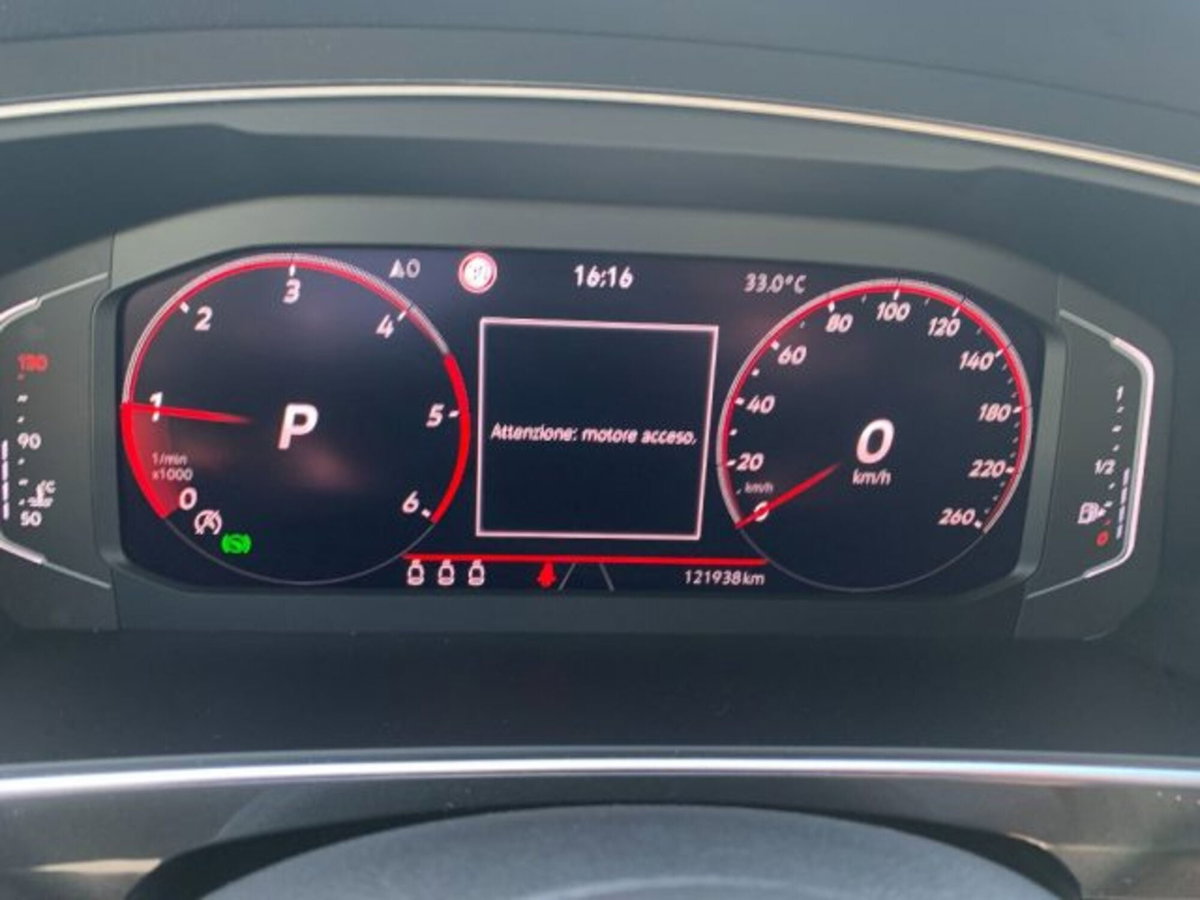 Volkswagen Tiguan 2.0 TDI 150 CV SCR DSG 4MOTION R-Line (16)
