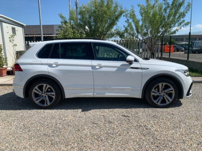 Volkswagen Tiguan 2.0 TDI 150 CV SCR DSG 4MOTION R-Line (4)