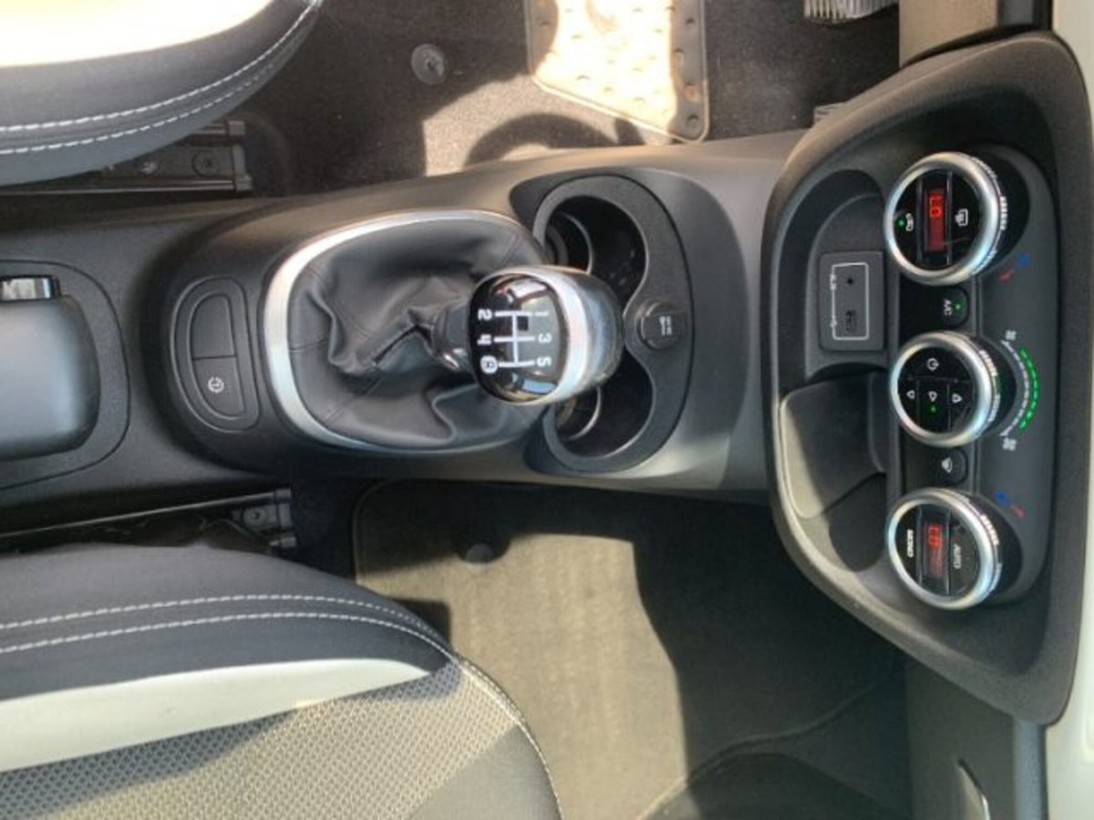 Fiat 500L 1.3 Multijet 95 CV Dualogic Trekking (18)