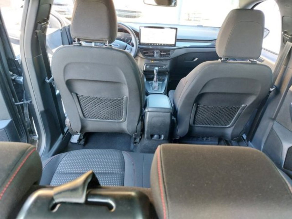 Ford Focus Station Wagon 1.0 EcoBoost Hybrid 155 CV SW ST-Line (14)
