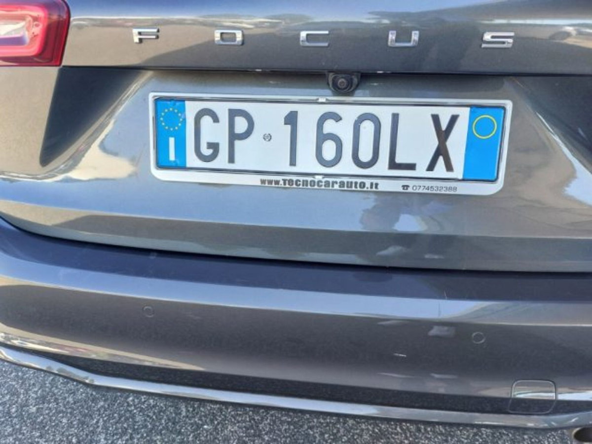 Ford Focus Station Wagon 1.0 EcoBoost Hybrid 155 CV SW ST-Line (15)
