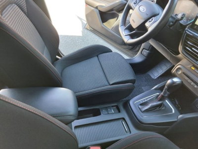 Ford Focus Station Wagon 1.0 EcoBoost Hybrid 155 CV SW ST-Line (17)