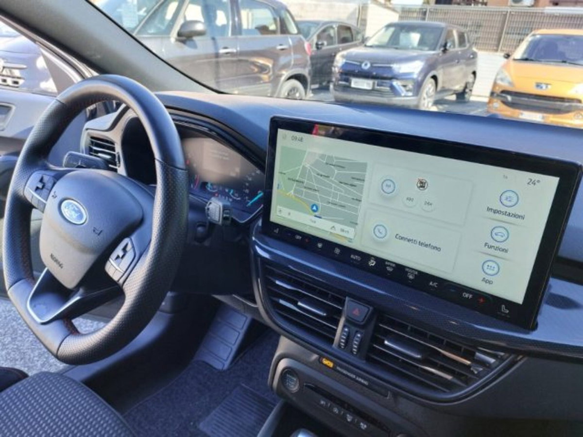 Ford Focus Station Wagon 1.0 EcoBoost Hybrid 155 CV SW ST-Line (18)