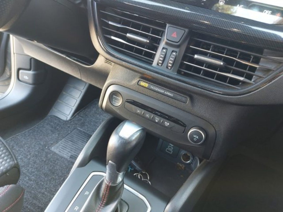 Ford Focus Station Wagon 1.0 EcoBoost Hybrid 155 CV SW ST-Line (20)