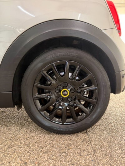 MINI Mini Cooper SE Classic (15)