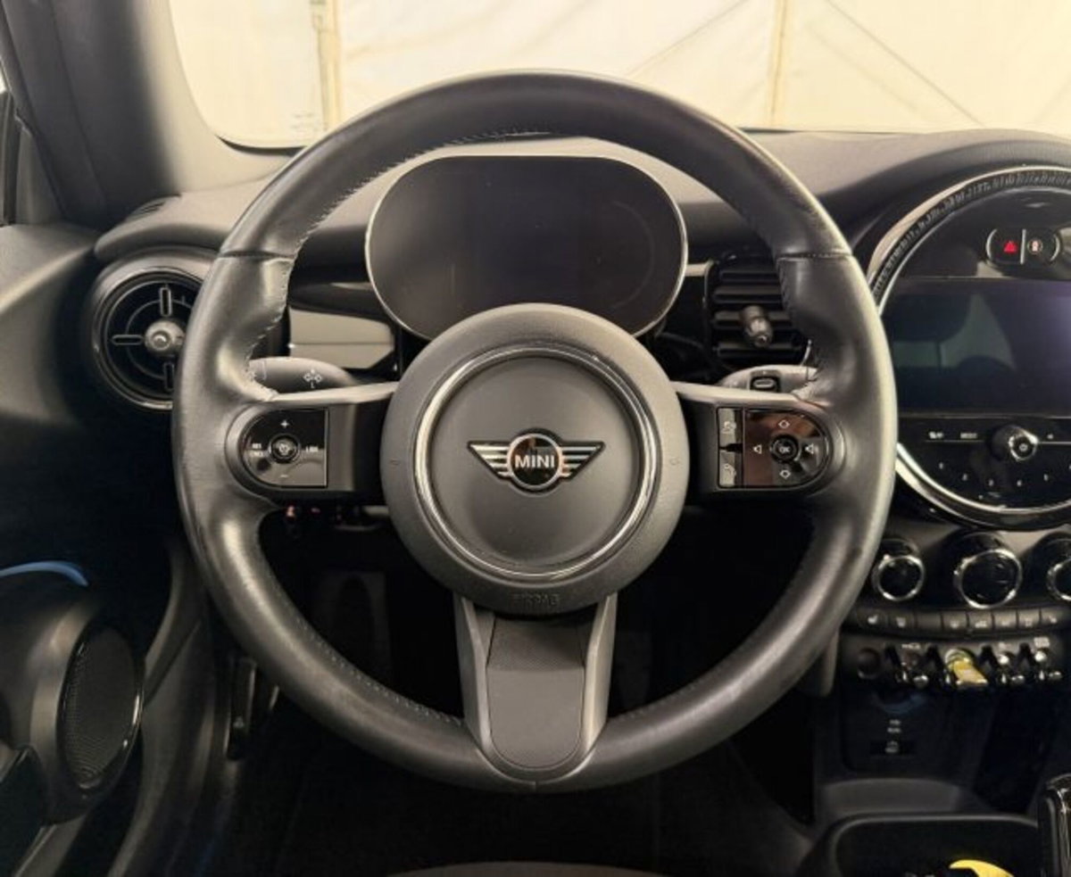 MINI Mini Cooper SE Classic (7)