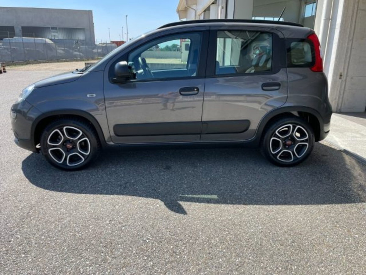 Fiat Panda 1.0 firefly hybrid s&s 70cv 5p.ti (2)