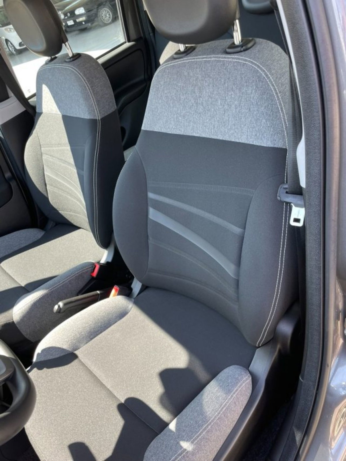 Fiat Panda 1.0 firefly hybrid s&s 70cv 5p.ti (8)