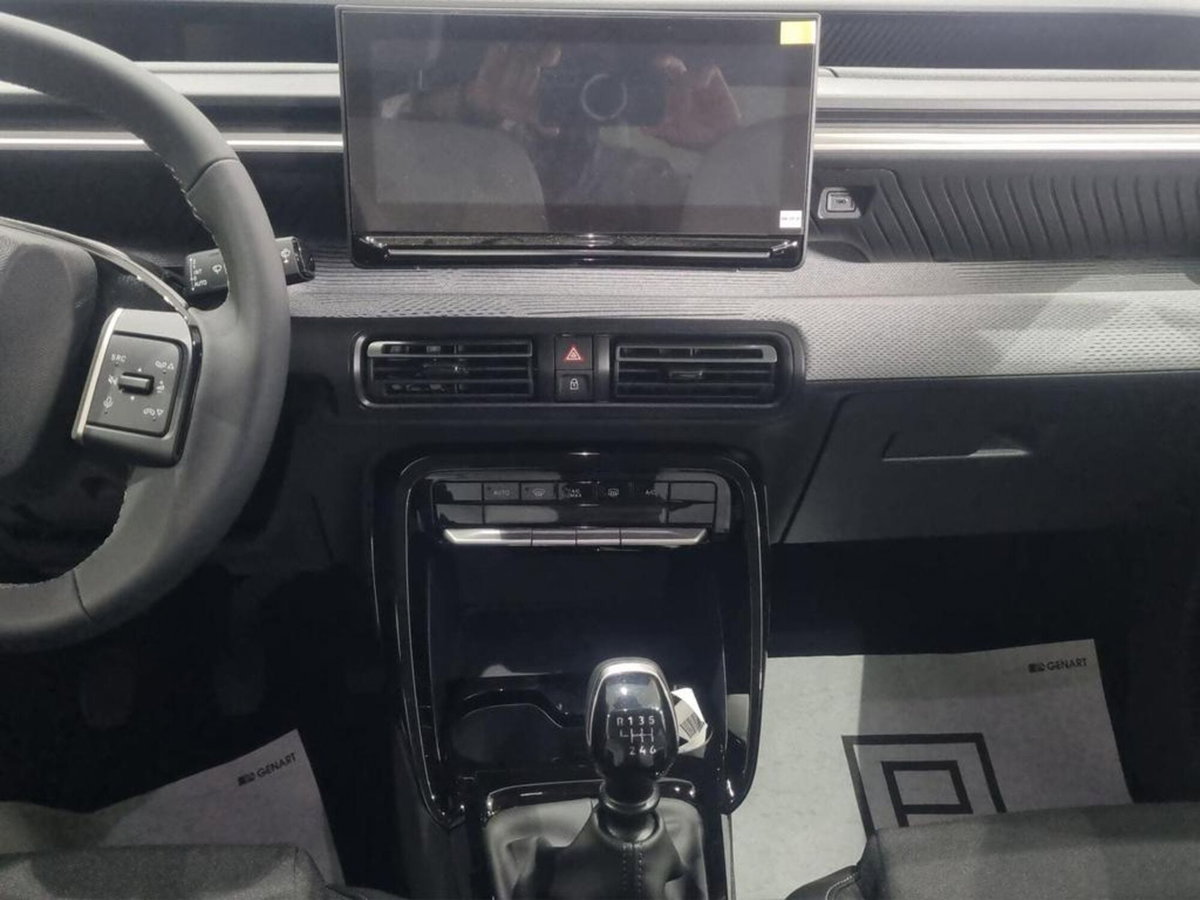 Citroen C3 1.2 puretech turbo Max 100cv s&s (9)