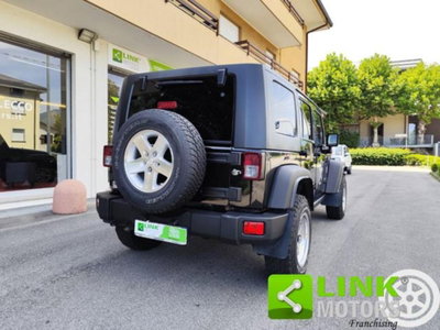 Jeep Wrangler Unlimited 2.8 CRD DPF Rubicon Auto (13)
