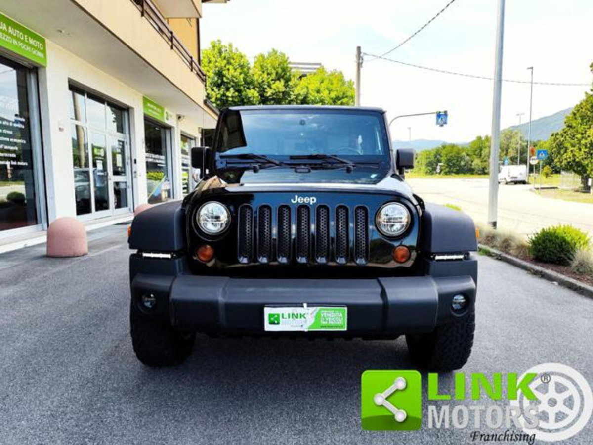 Jeep Wrangler Unlimited 2.8 CRD DPF Rubicon Auto (2)