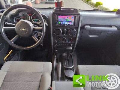 Jeep Wrangler Unlimited 2.8 CRD DPF Rubicon Auto (4)