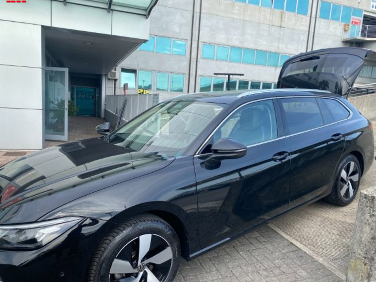 Volkswagen Passat Variant 2.0 TDI SCR EVO DSG Business (3)