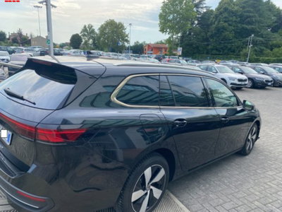 Volkswagen Passat Variant 2.0 TDI SCR EVO DSG Business (5)