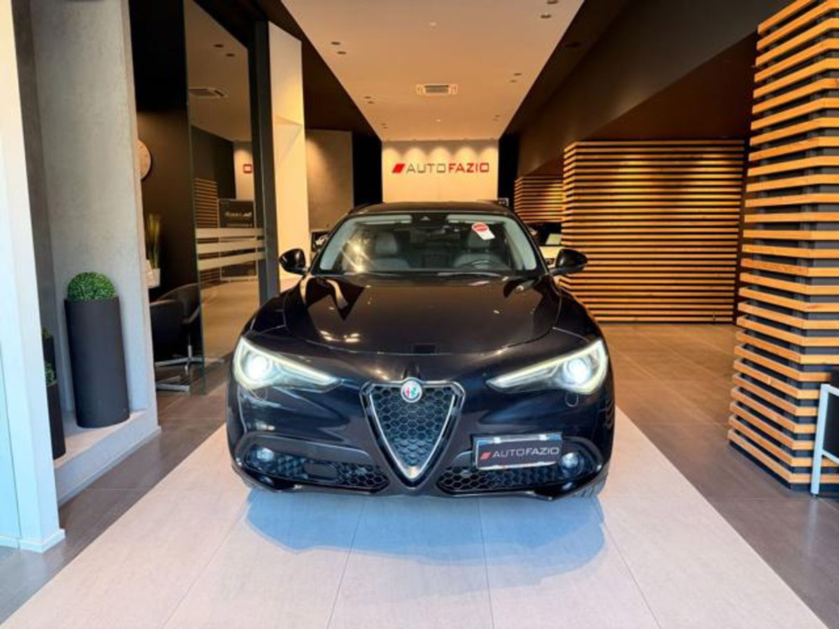 Alfa Romeo Stelvio Stelvio 2.2 Turbodiesel 210 CV AT8 Q4 Executive