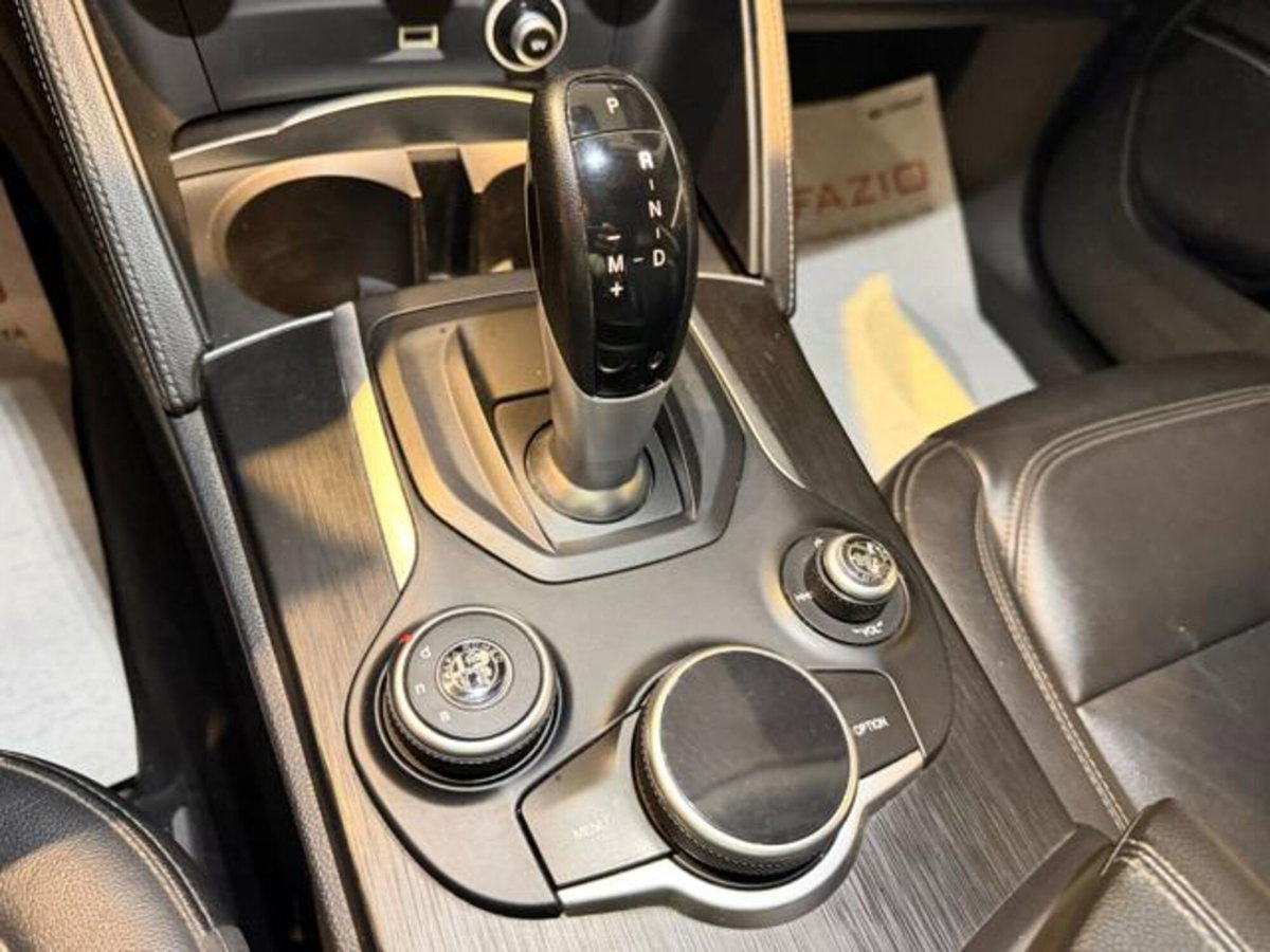 Alfa Romeo Stelvio Stelvio 2.2 Turbodiesel 210 CV AT8 Q4 Executive (12)