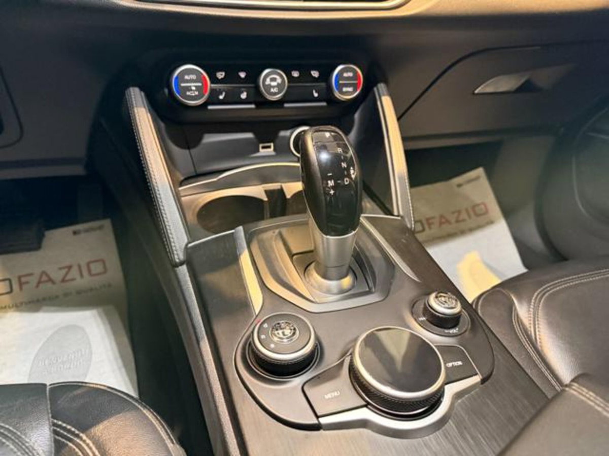 Alfa Romeo Stelvio Stelvio 2.2 Turbodiesel 210 CV AT8 Q4 Executive (18)