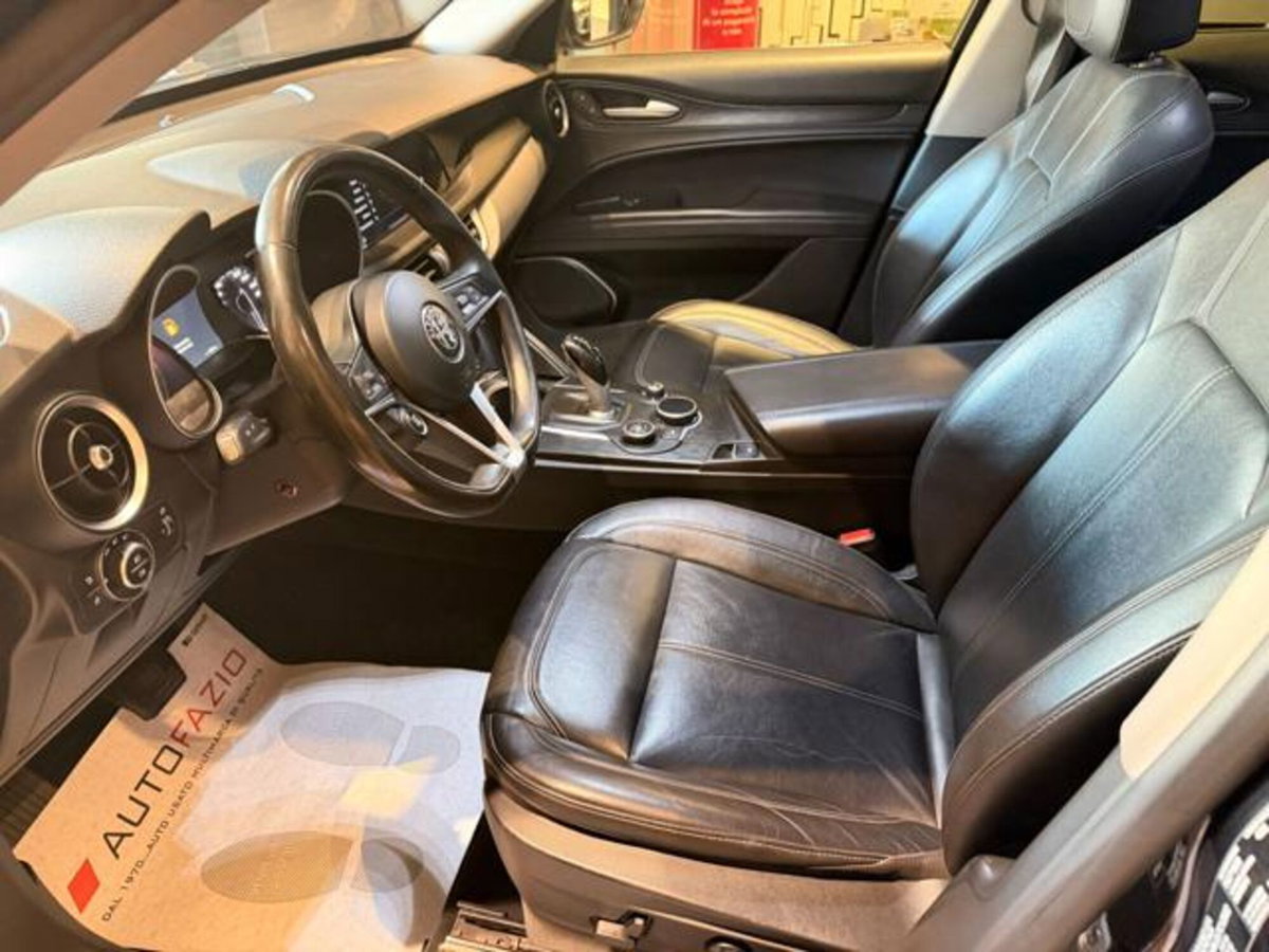 Alfa Romeo Stelvio Stelvio 2.2 Turbodiesel 210 CV AT8 Q4 Executive (8)