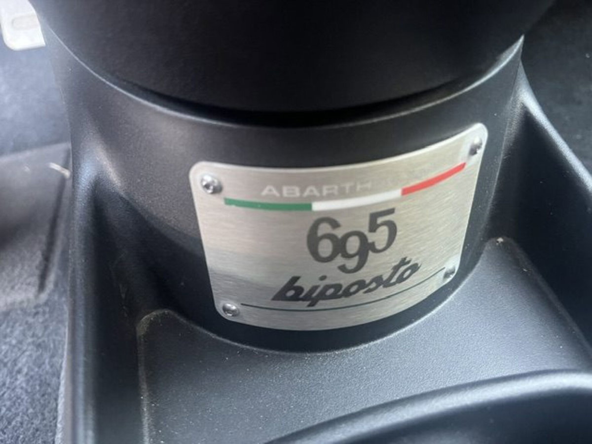Abarth 695 695 1.4 Turbo T-Jet 190 CV Biposto (12)
