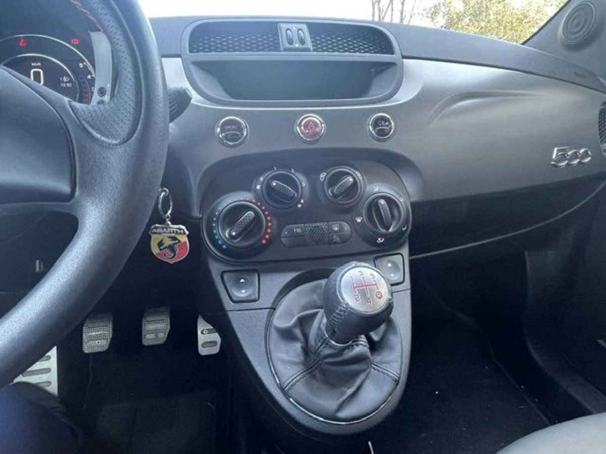Abarth 695 695 1.4 Turbo T-Jet 190 CV Biposto (14)