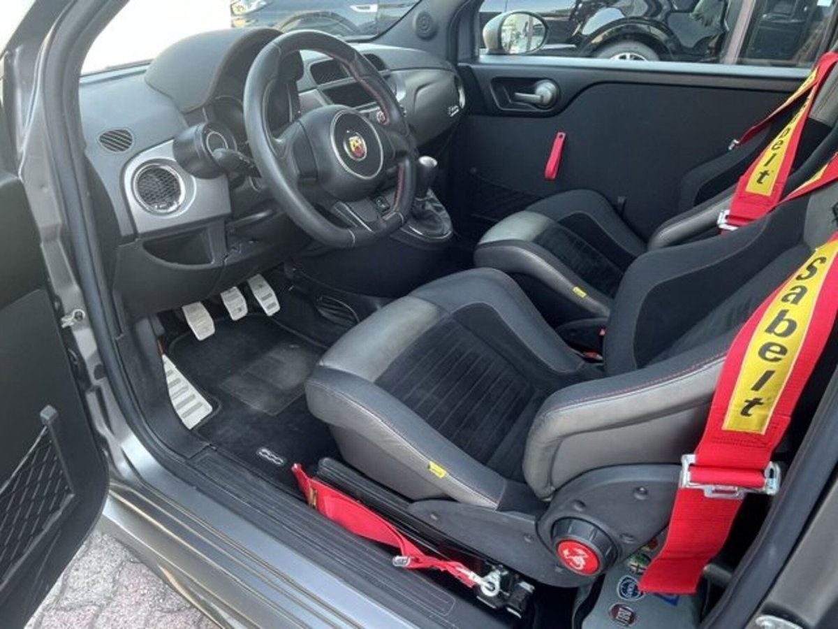 Abarth 695 695 1.4 Turbo T-Jet 190 CV Biposto (9)