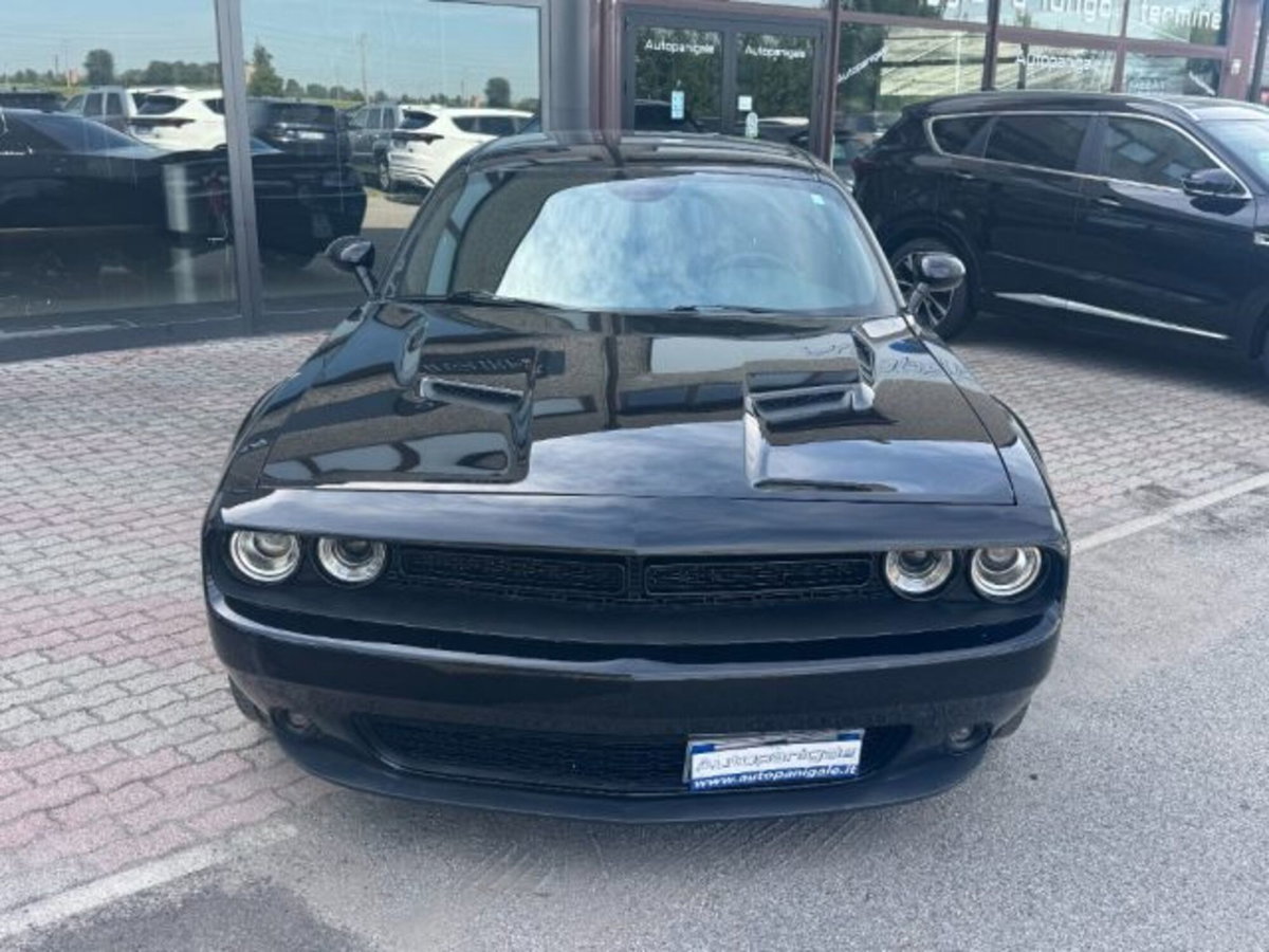 Dodge Challenger 3.6 V6 SXT awd 309cv at8 (2)