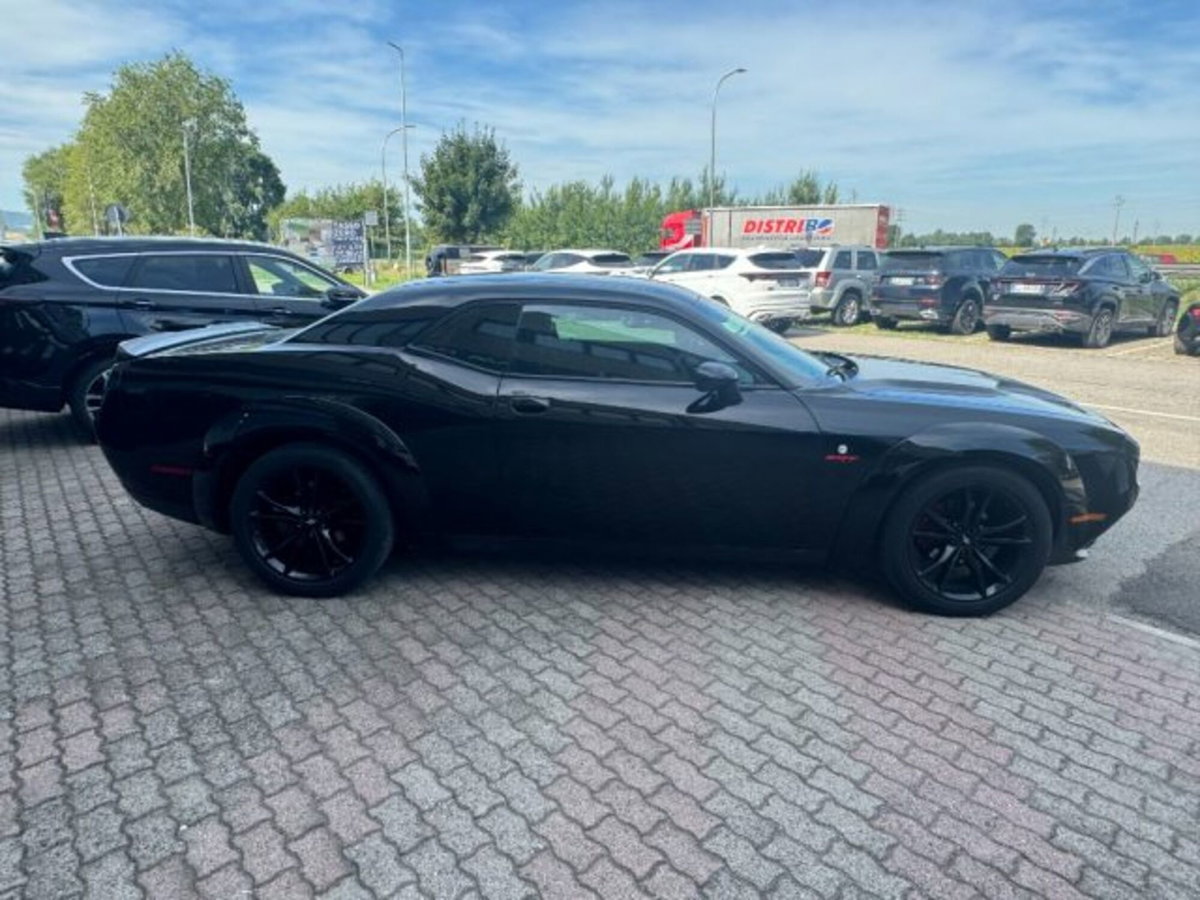 Dodge Challenger 3.6 V6 SXT awd 309cv at8 (4)