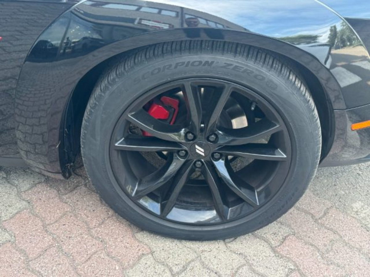 Dodge Challenger 3.6 V6 SXT awd 309cv at8 (8)