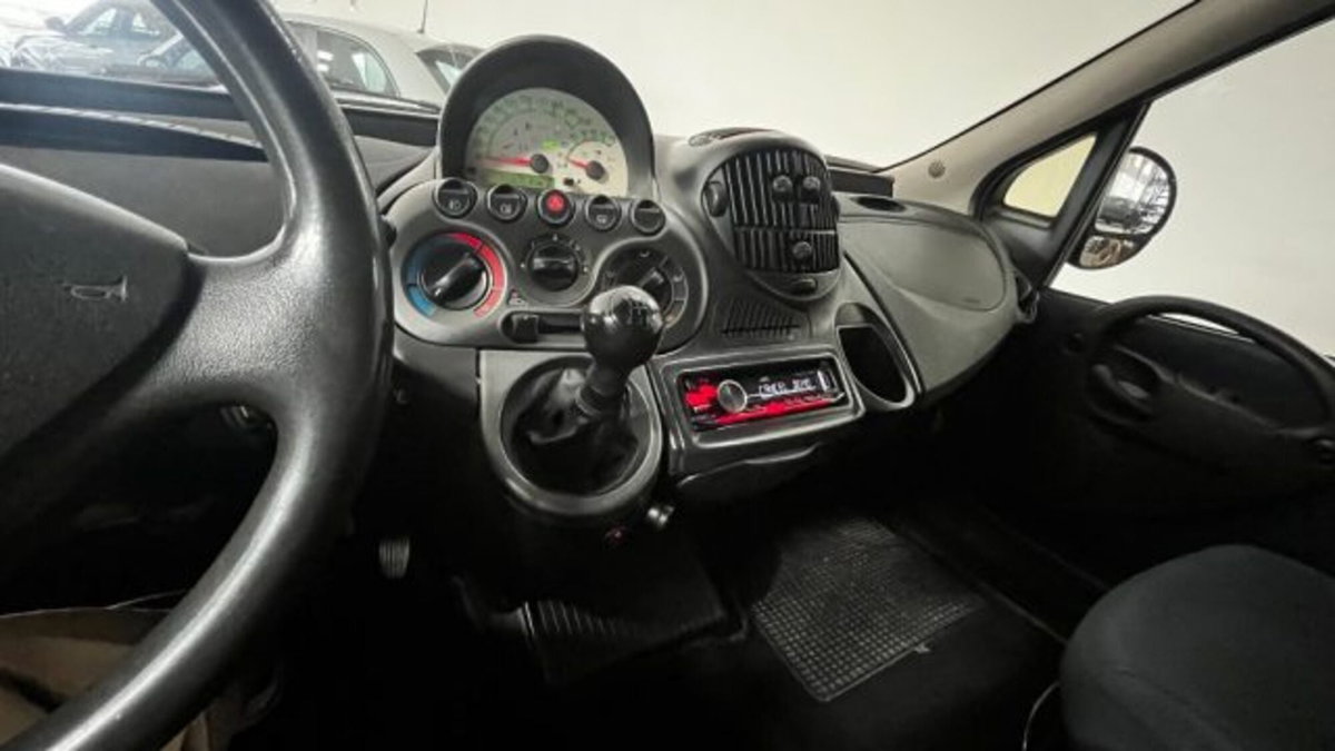 Fiat Multipla 1.9 MJT Active (10)