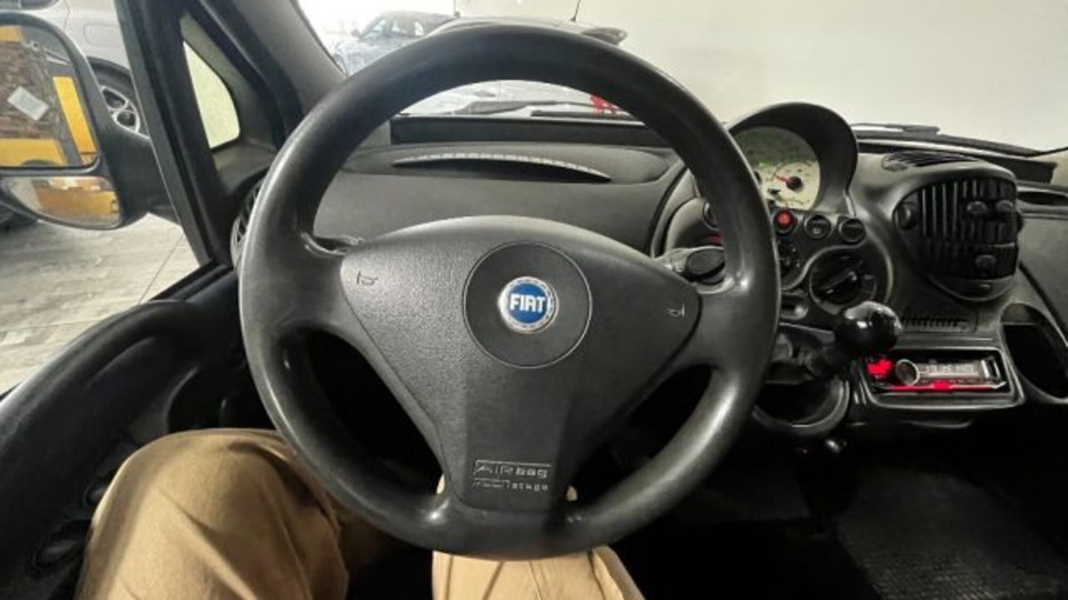 Fiat Multipla 1.9 MJT Active (11)
