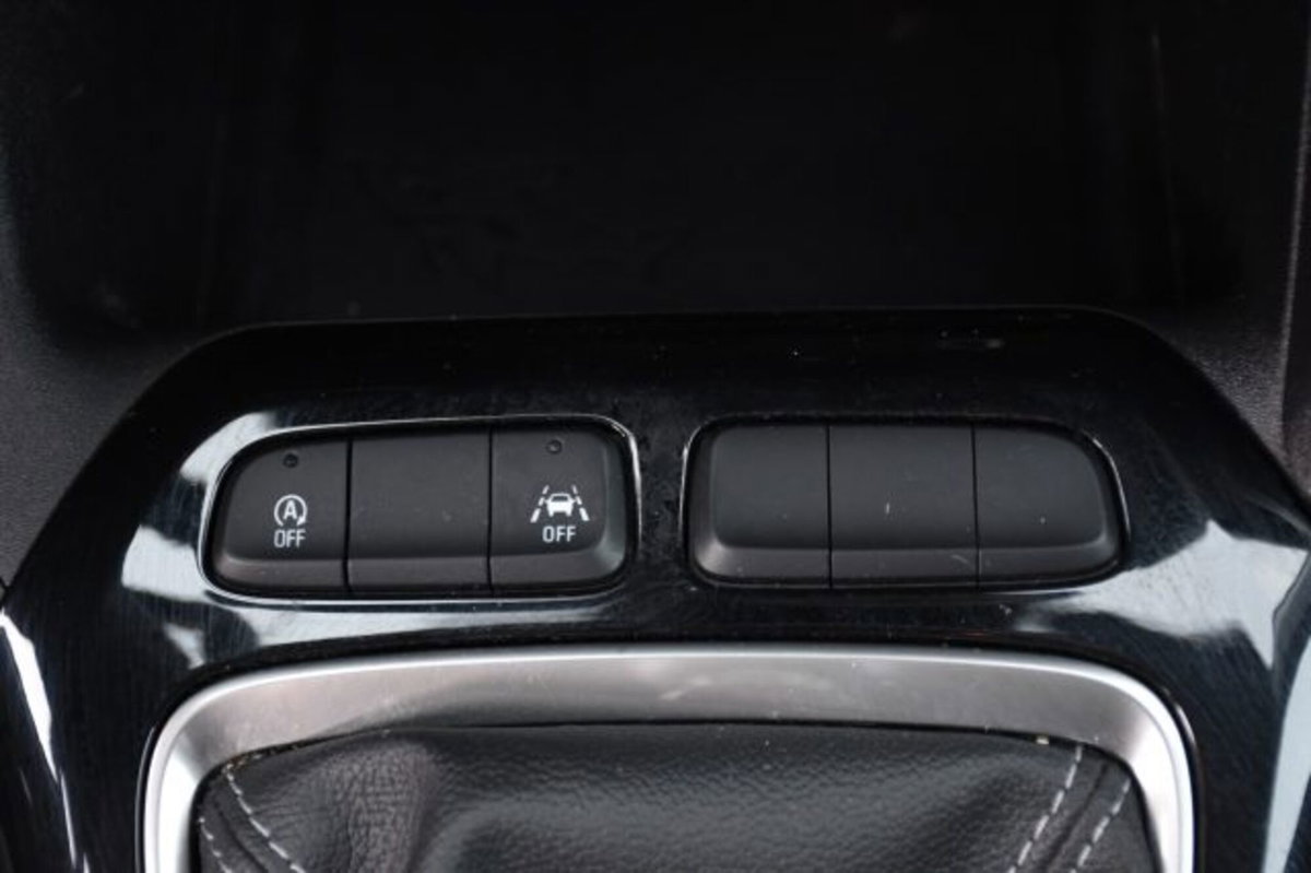 Opel Corsa 1.2 100 CV Edition (18)