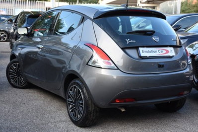 Lancia Ypsilon 1.0 FireFly 5 porte S&S Hybrid Gold Plus (4)