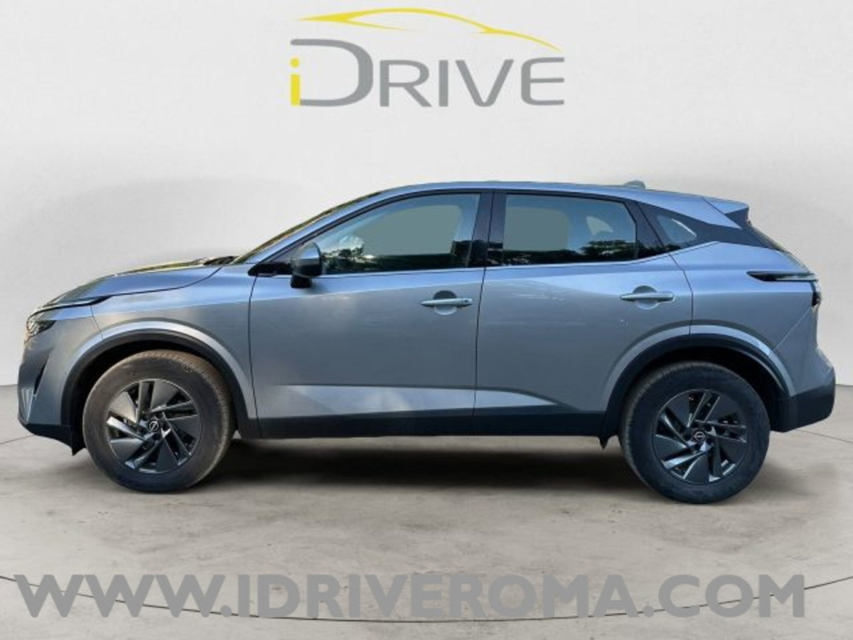 Nissan Qashqai 1.3 mhev Acenta 2wd 140cv (8)