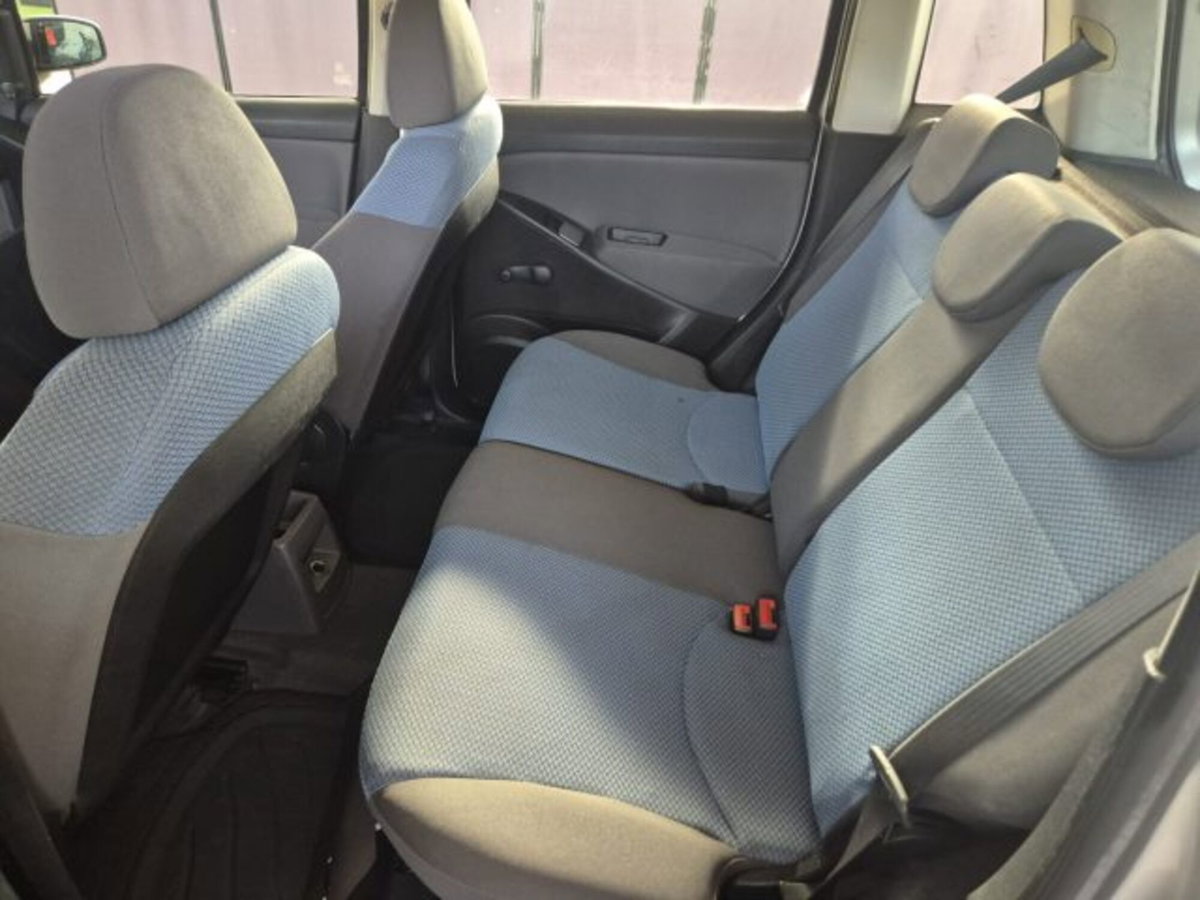 Fiat Idea 1.2 16V BlackLabel (14)