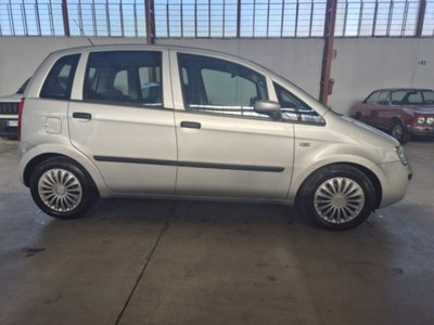 Fiat Idea 1.2 16V BlackLabel (3)