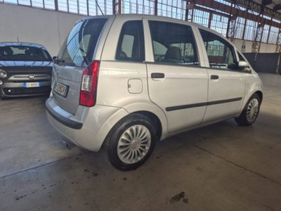 Fiat Idea 1.2 16V BlackLabel (4)