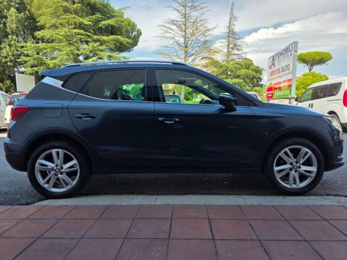 SEAT Arona 1.0 TGI FR (7)