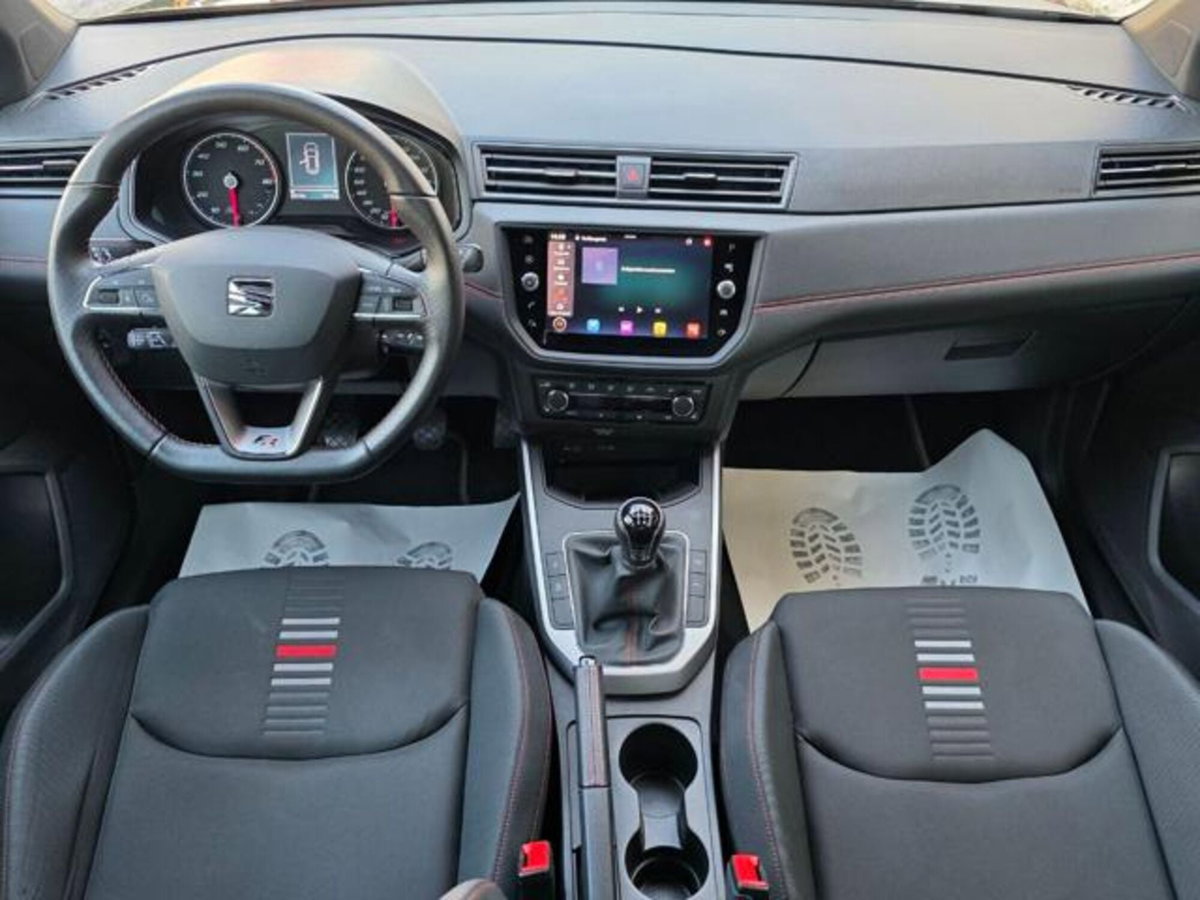 SEAT Arona 1.0 TGI FR (8)