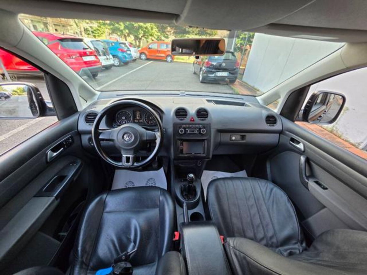 Volkswagen Caddy 2.0 Ecofuel 5p. Highline Maxi (11)