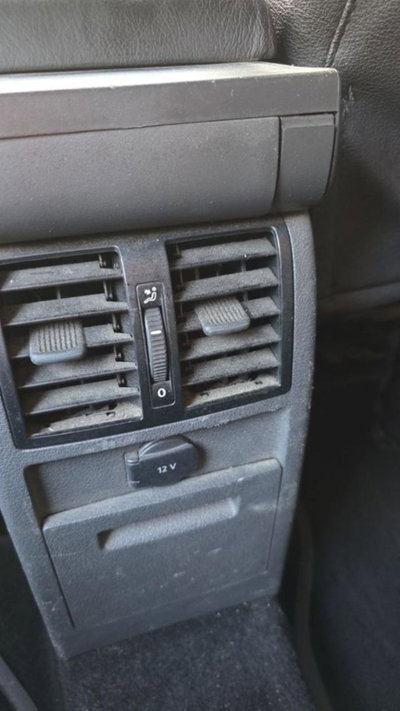 Volkswagen Caddy 2.0 Ecofuel 5p. Highline Maxi (15)
