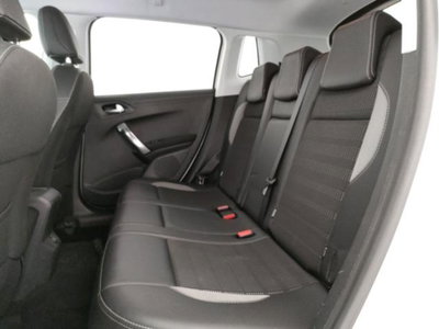 Peugeot 2008 Turbo 110 S&S Allure (16)