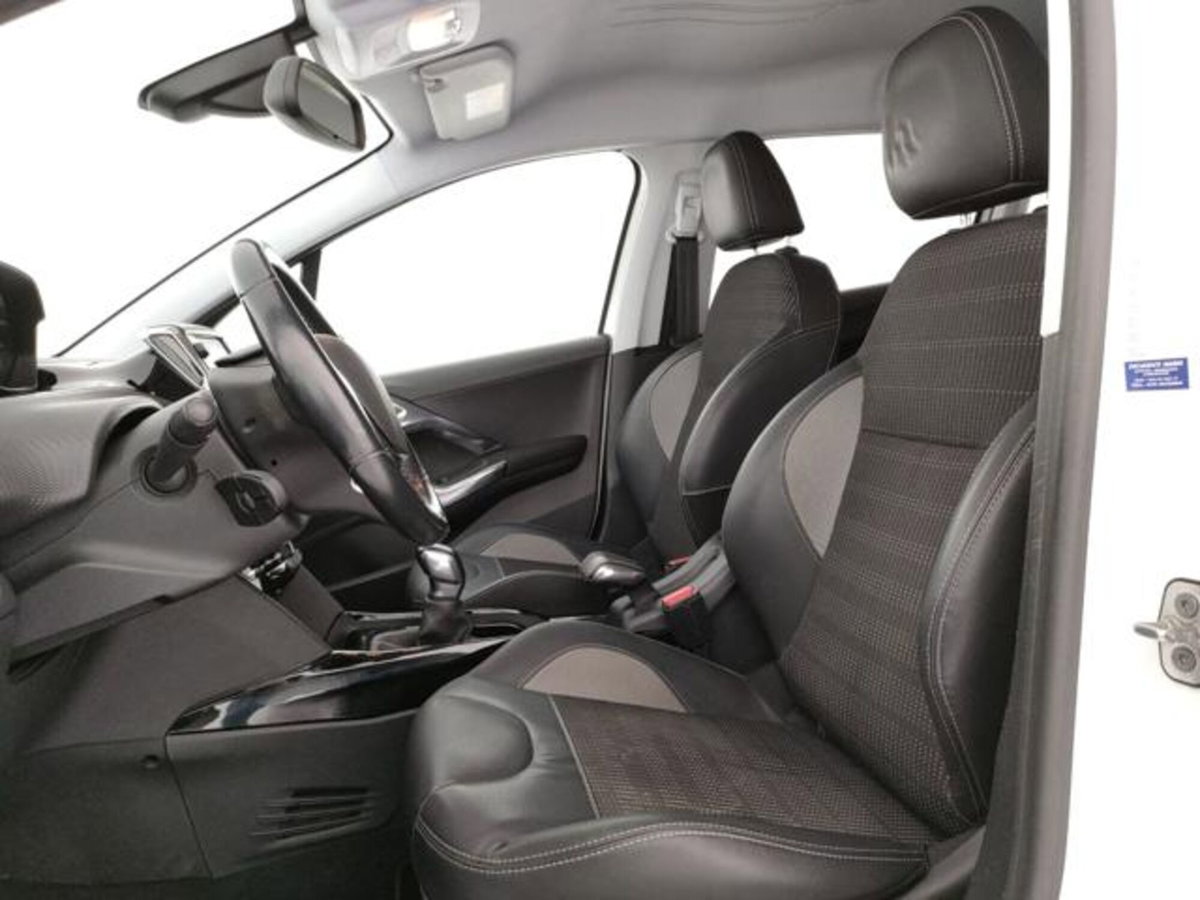 Peugeot 2008 Turbo 110 S&S Allure (5)